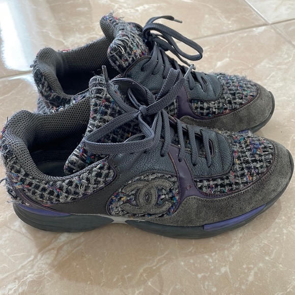 Chanel tweed sneaker - Picture 1 of 6
